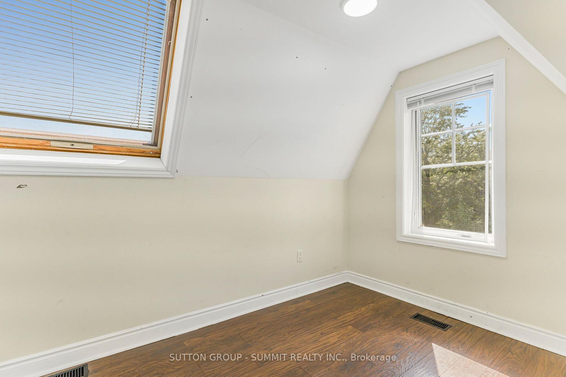 Photo 21 of 403 Niagara Street, Welland, Prince Charles — HOMEH