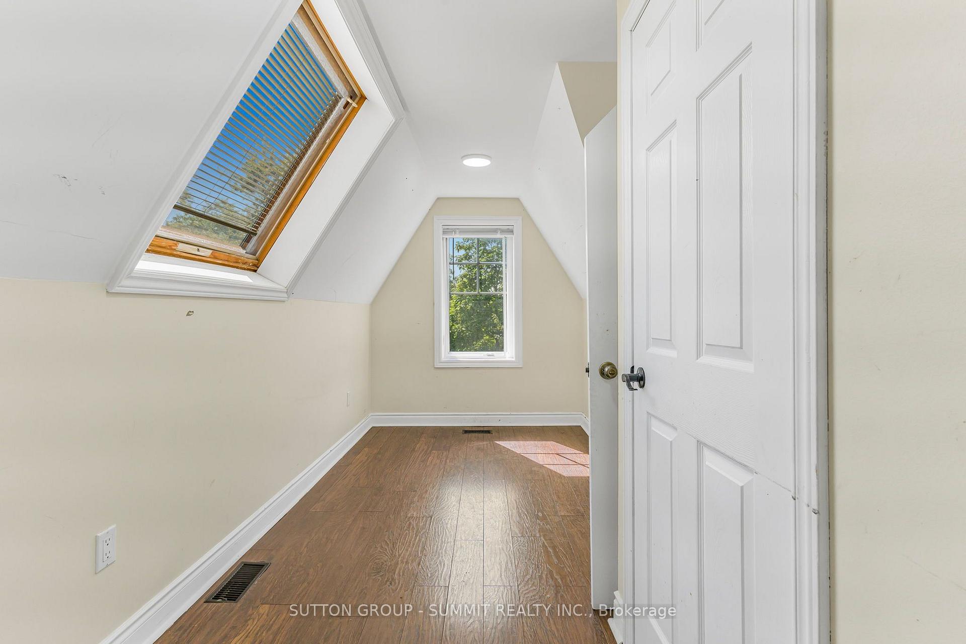Photo 25 of 403 Niagara Street, Welland, Prince Charles — HOMEH
