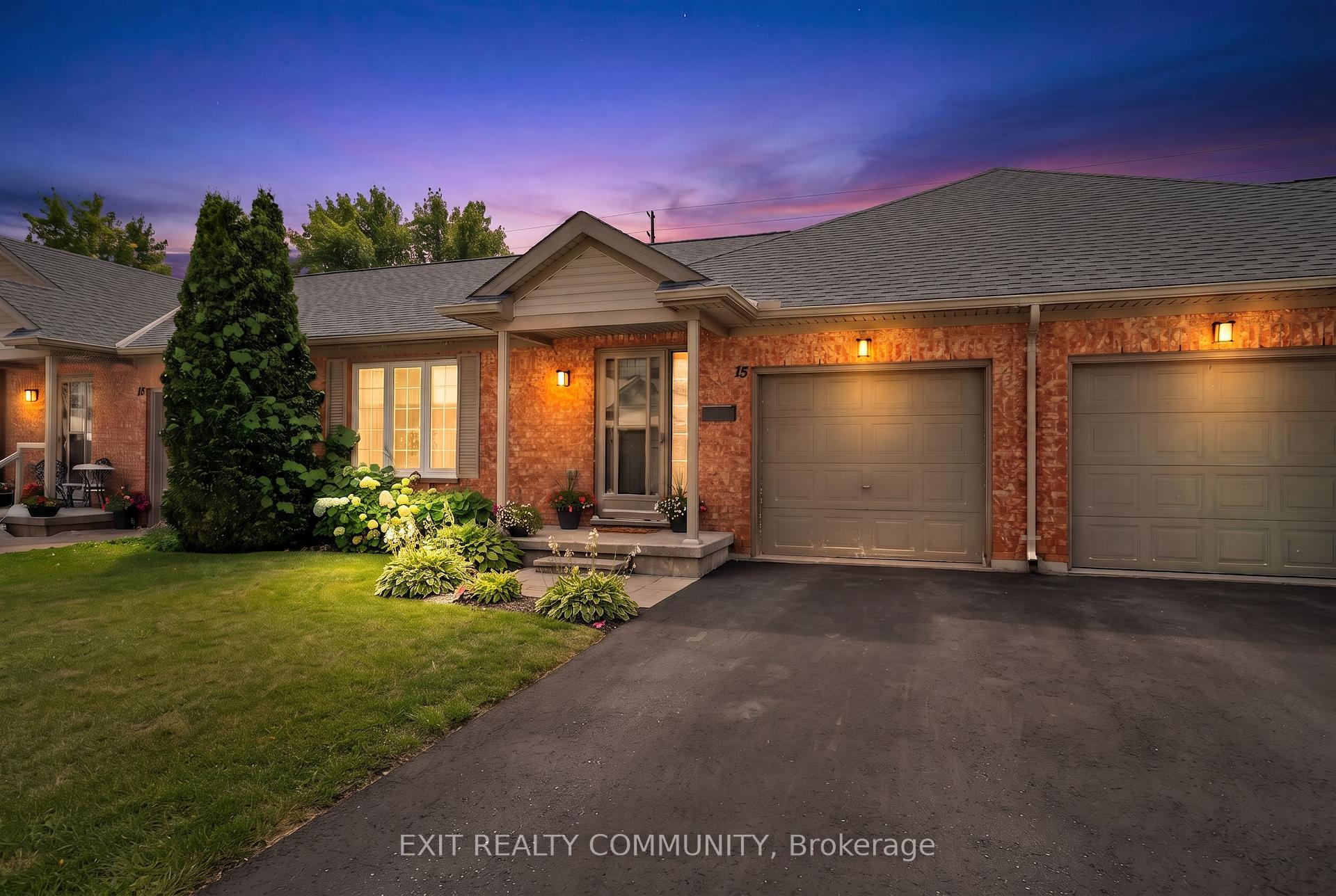Photo 1 of Unit 15, 601 Grenfell Drive, London, North C — HOMEH