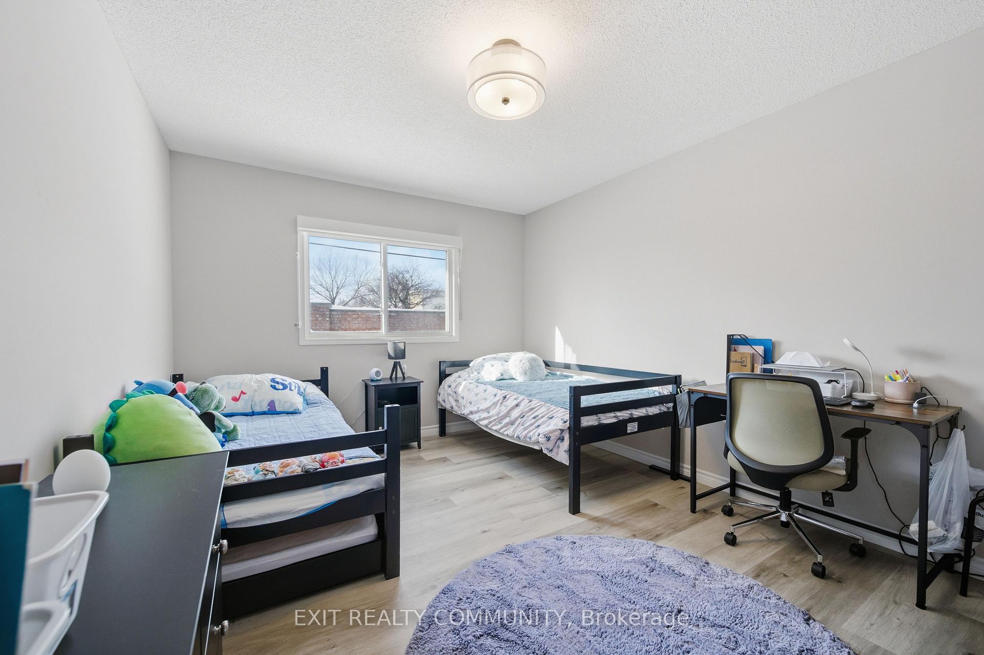 Photo 16 of Unit 15, 601 Grenfell Drive, London, North C — HOMEH