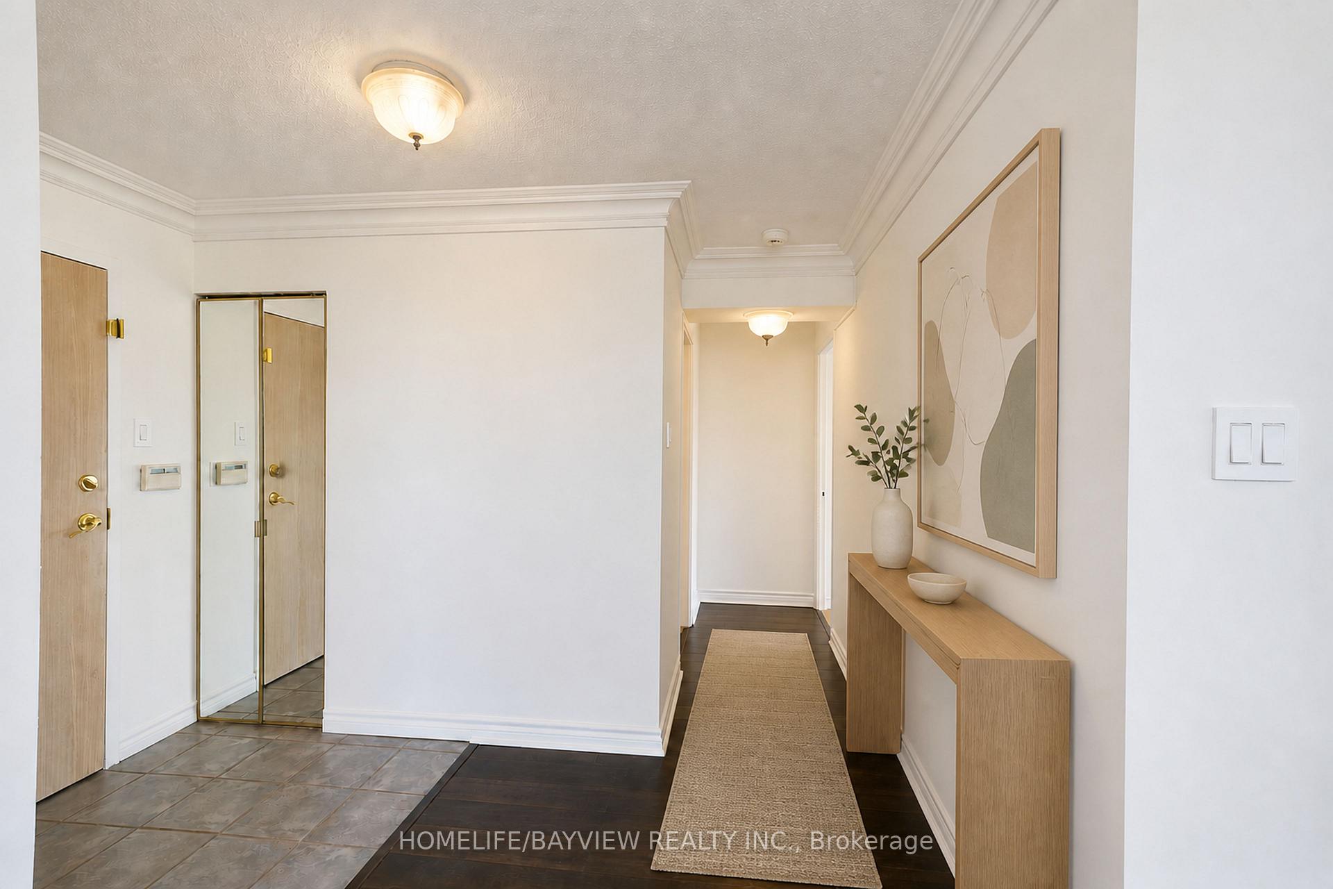 Photo 6 of Unit 1103, 20 Harding Boulevard W, Richmond Hill, North Richvale — HOMEH