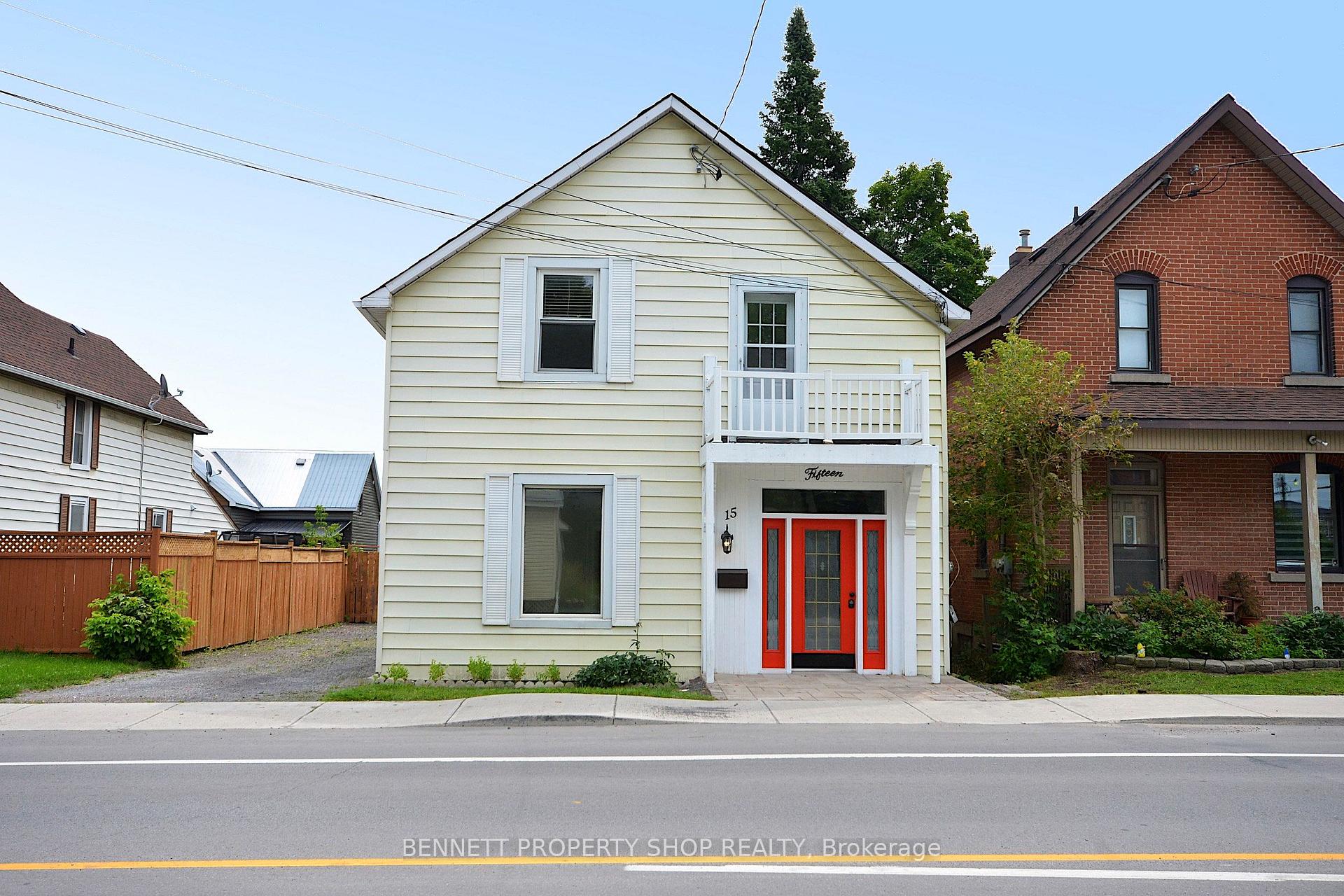 Photo of 15 Daniel Street N