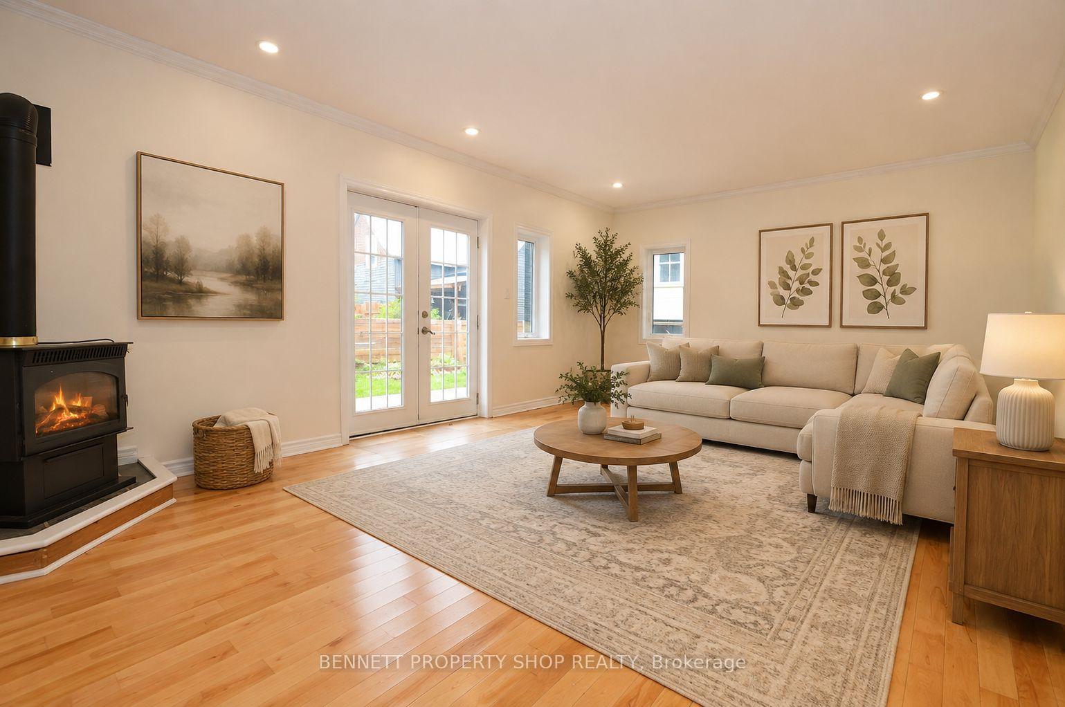 Photo 17 of 15 Daniel Street N, Arnprior, Arnprior — HOMEH