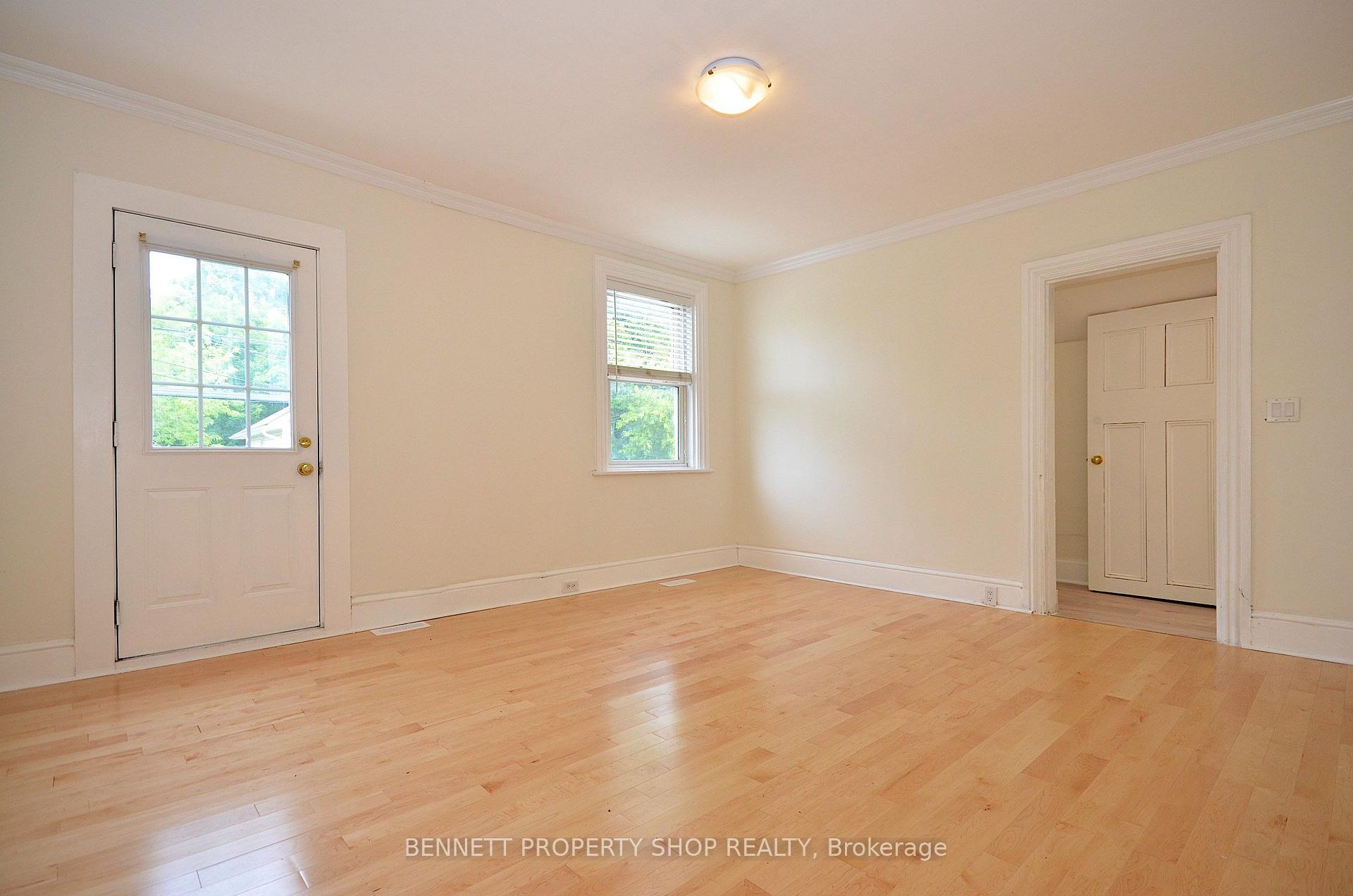 Photo 21 of 15 Daniel Street N, Arnprior, Arnprior — HOMEH