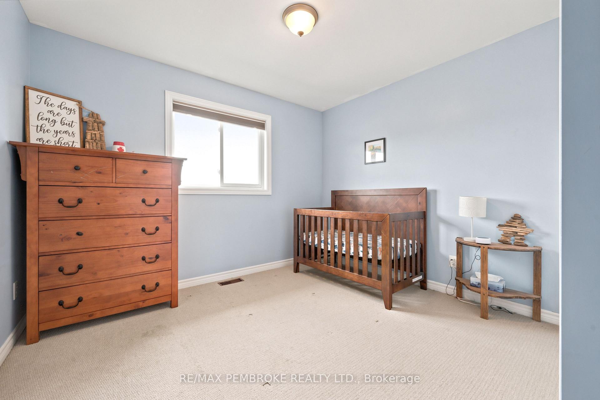 Photo 30 of 3003 Sandstone Crescent, Petawawa, Petawawa — HOMEH