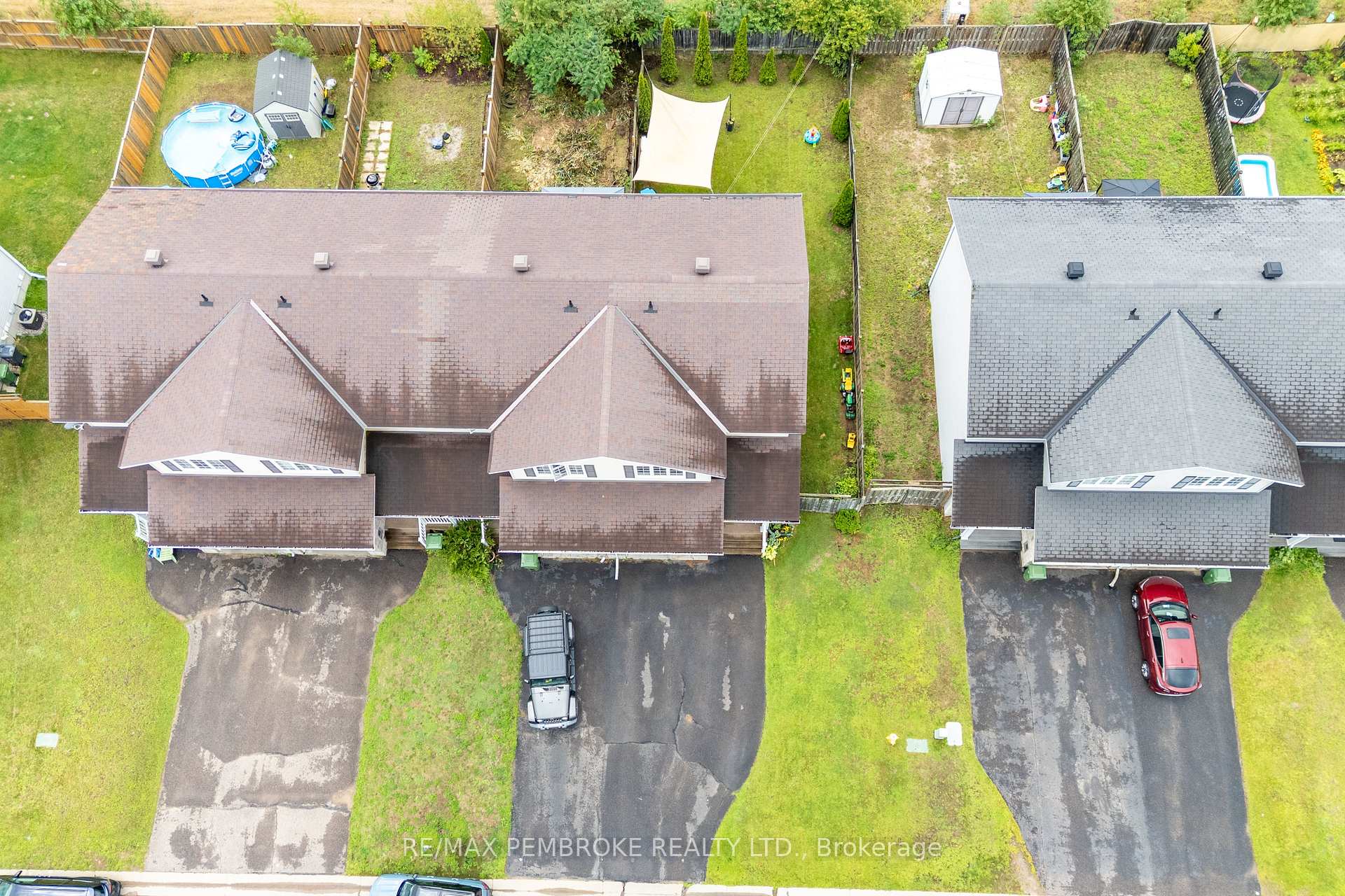 Photo 41 of 3003 Sandstone Crescent, Petawawa, Petawawa — HOMEH