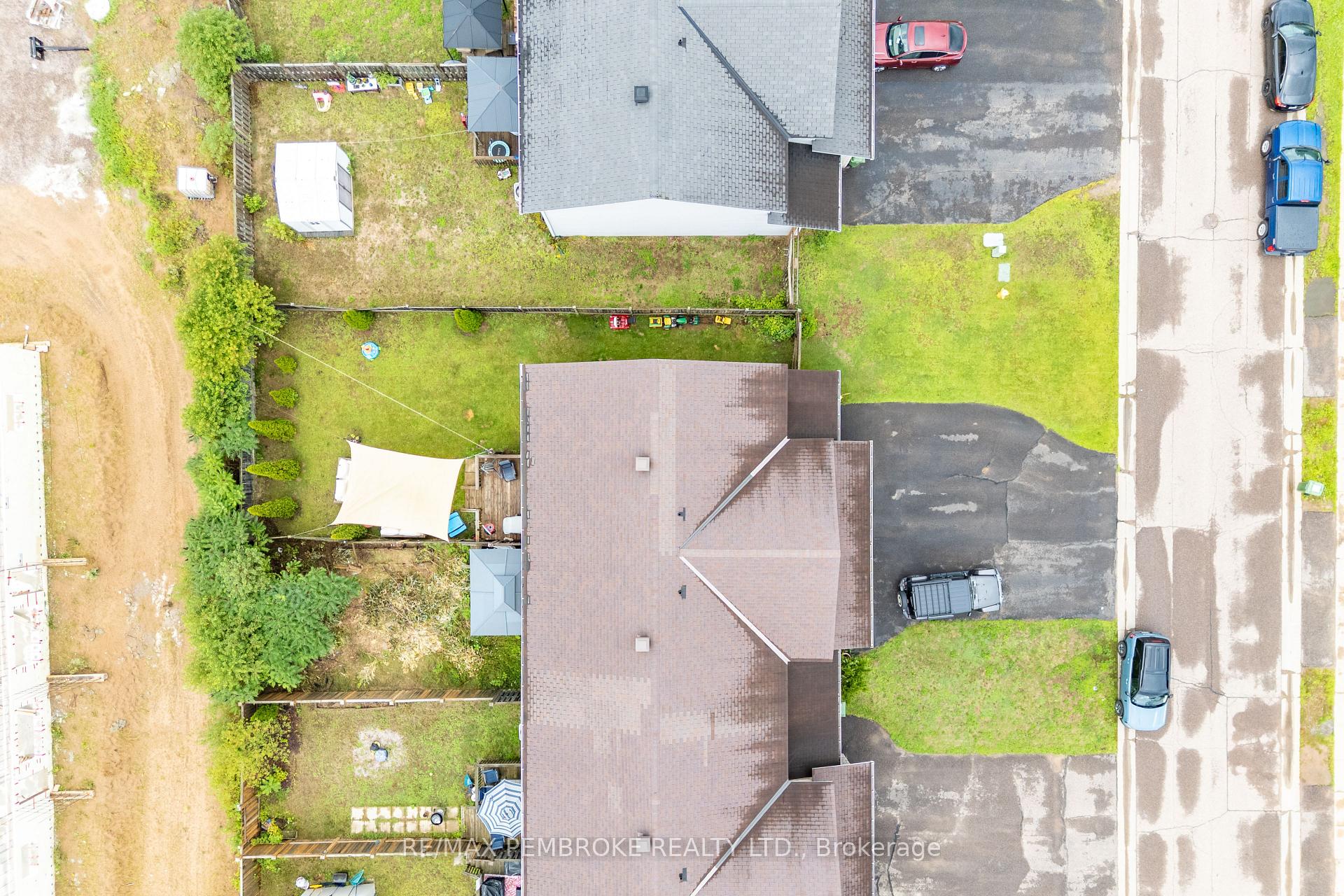 Photo 51 of 3003 Sandstone Crescent, Petawawa, Petawawa — HOMEH