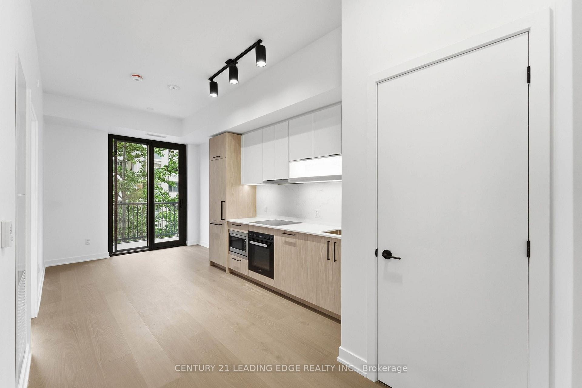 Photo 3 of 91 Montclair Avenue, Toronto, Forest Hill South — HOMEH