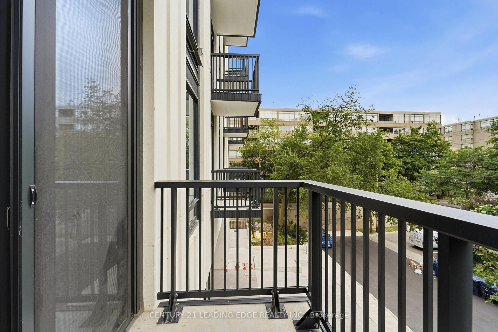 Photo 15 of 91 Montclair Avenue, Toronto, Forest Hill South — HOMEH