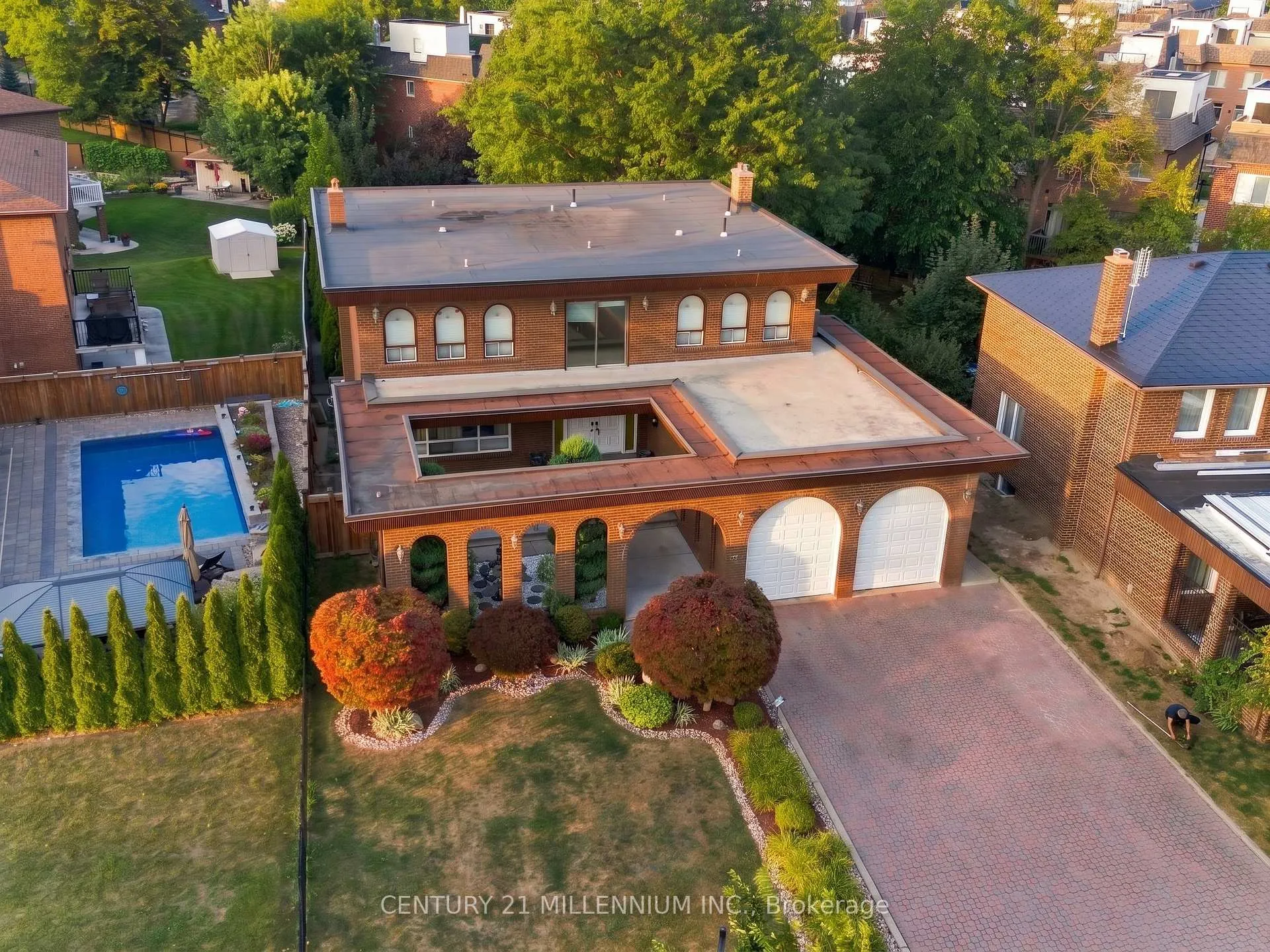 Photo 1 of 44 Wigwoss Drive, Vaughan, East Woodbridge — HOMEH