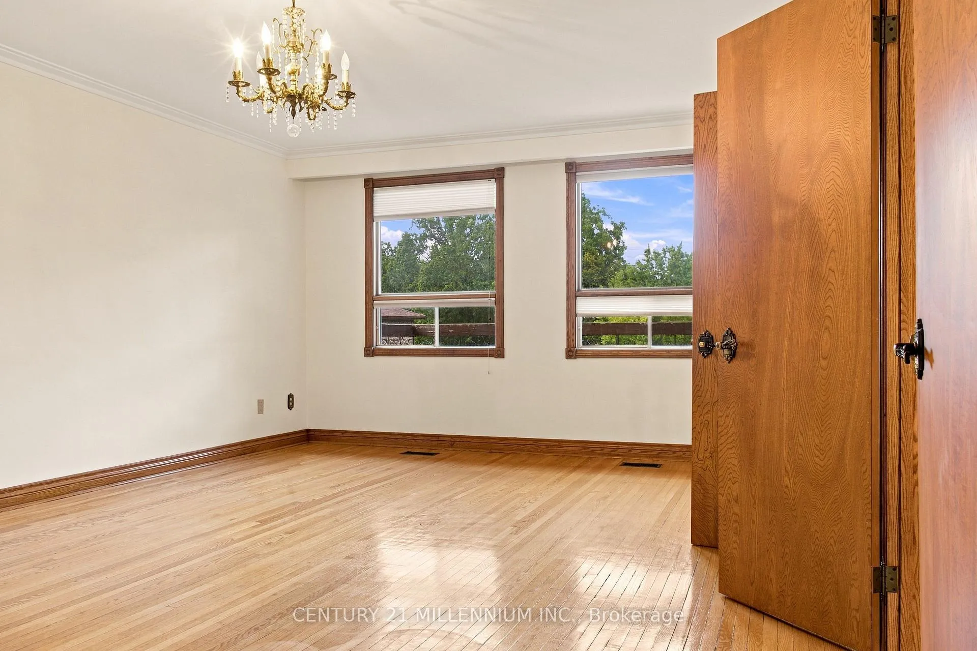 Photo 14 of 44 Wigwoss Drive, Vaughan, East Woodbridge — HOMEH