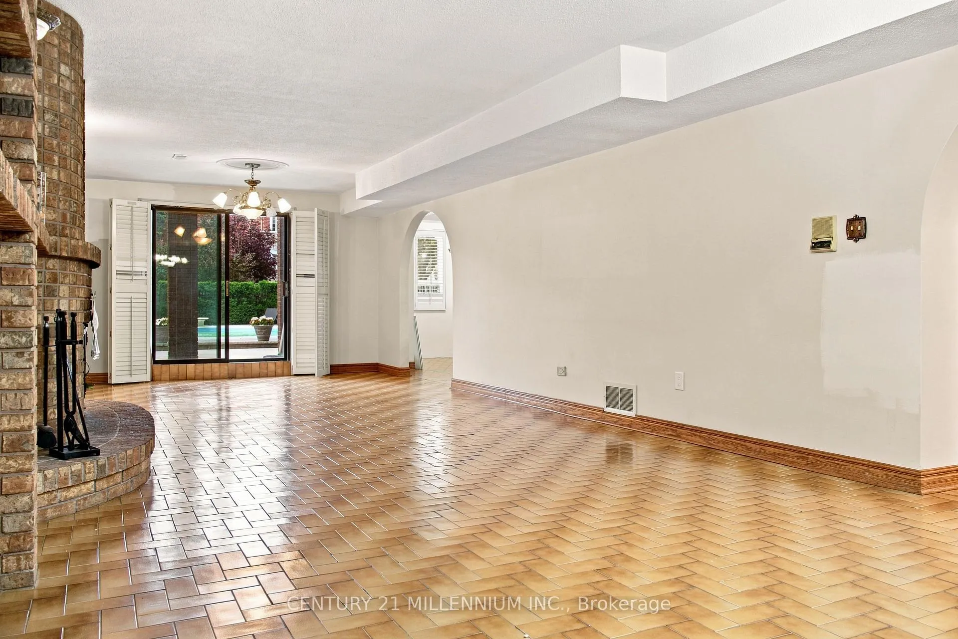 Photo 36 of 44 Wigwoss Drive, Vaughan, East Woodbridge — HOMEH