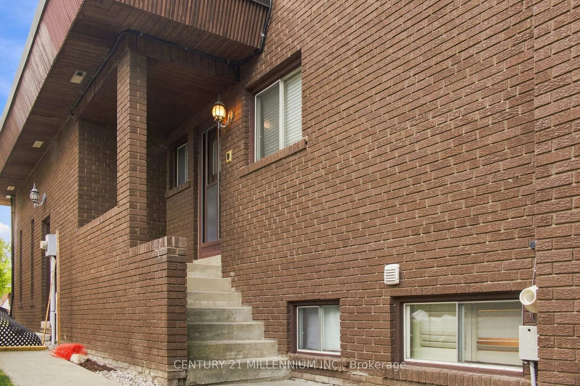 Photo 40 of 44 Wigwoss Drive, Vaughan, East Woodbridge — HOMEH