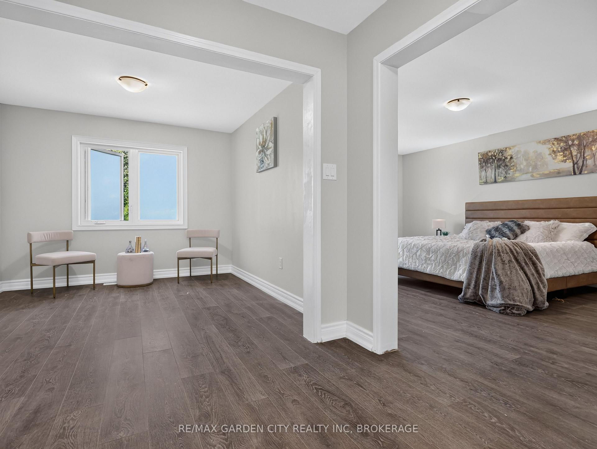 Photo 24 of 7568 Tupelo Crescent, Niagara Falls, Brown — HOMEH