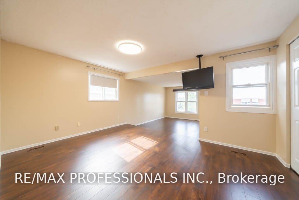 Photo 14 of 4207 Beacon Lane, Mississauga, Creditview — HOMEH