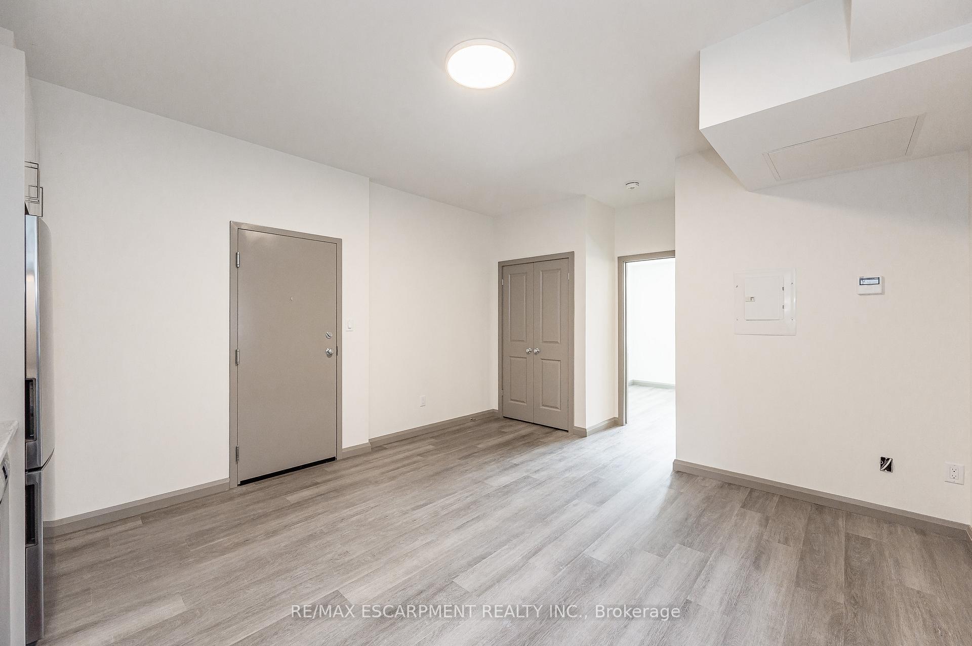 Photo 3 of Unit 2A, 36 Grant Avenue, Hamilton, Landsdale — HOMEH