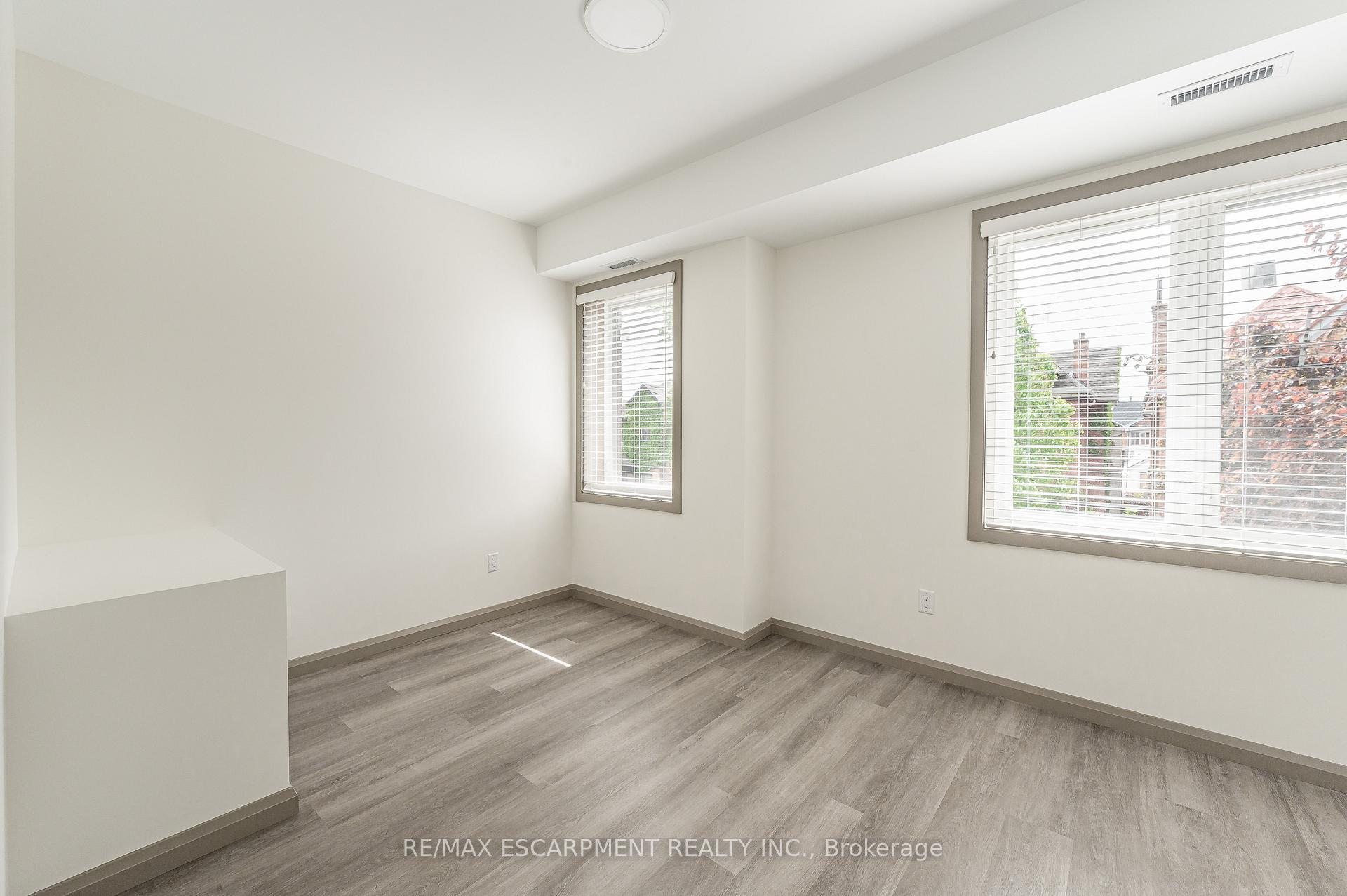 Photo 6 of Unit 2A, 36 Grant Avenue, Hamilton, Landsdale — HOMEH