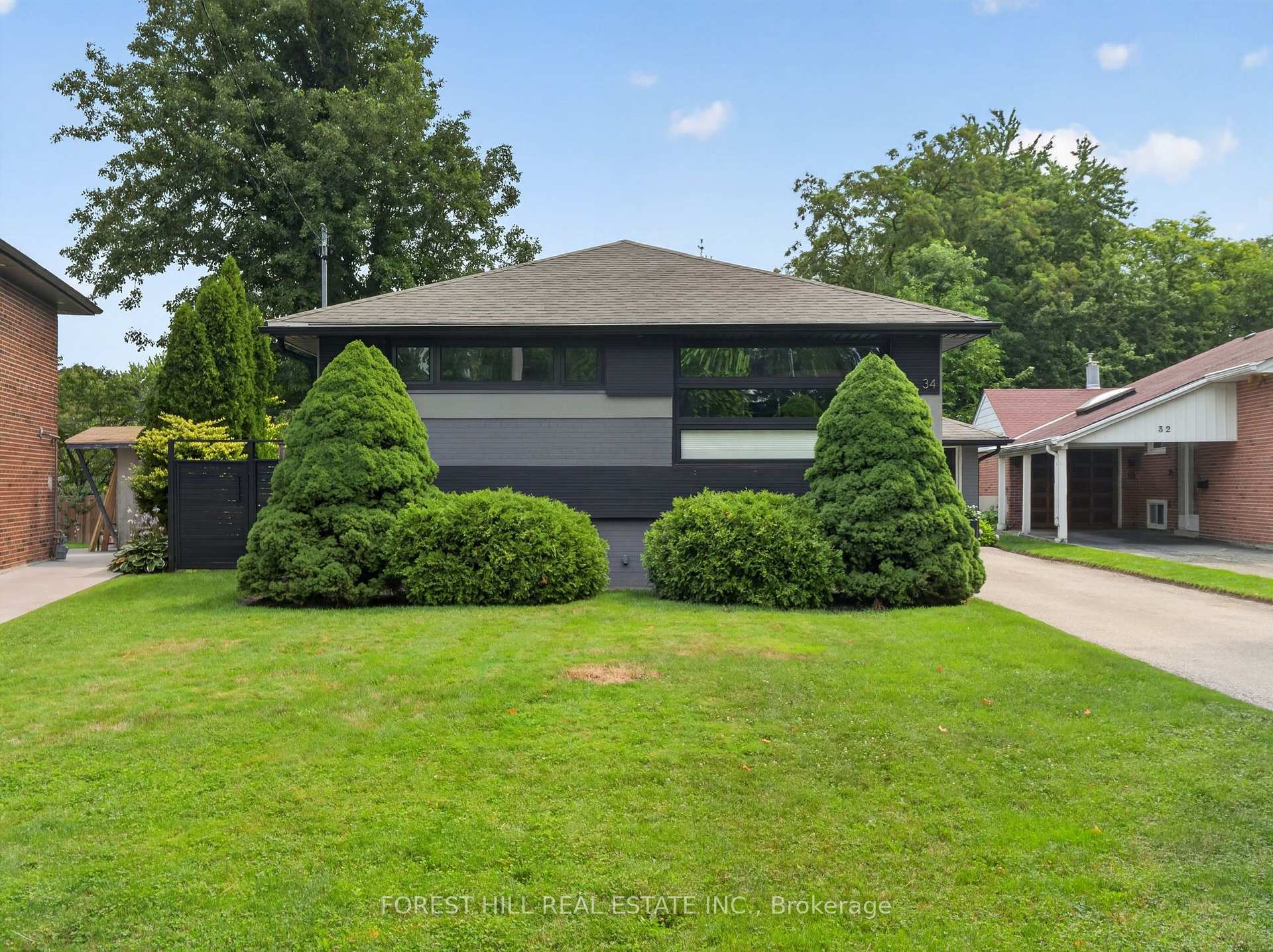 Photo 1 of 34 Mitre Place, Etobicoke, Kingsview Village-The Westway — HOMEH