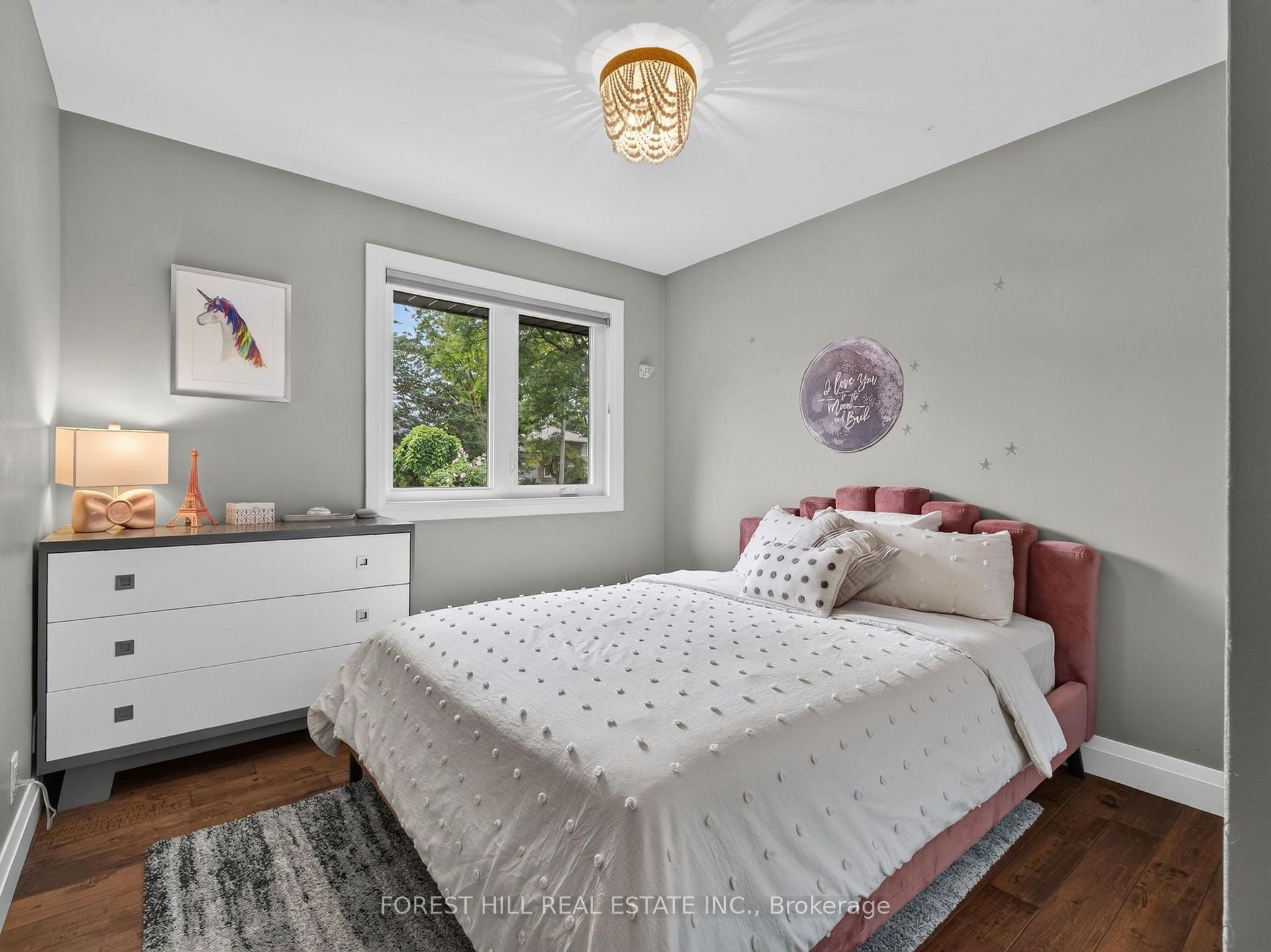 Photo 15 of 34 Mitre Place, Etobicoke, Kingsview Village-The Westway — HOMEH