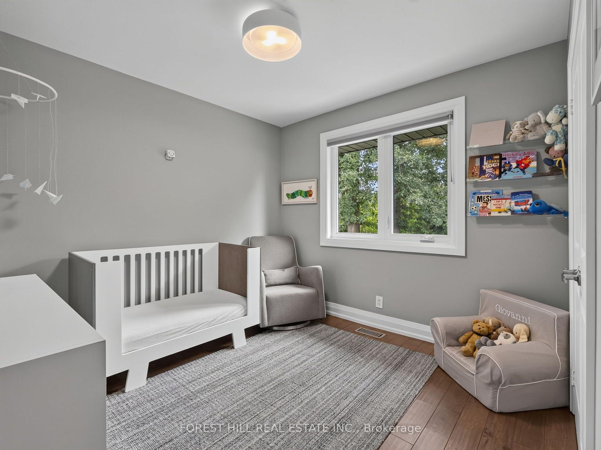 Photo 20 of 34 Mitre Place, Etobicoke, Kingsview Village-The Westway — HOMEH