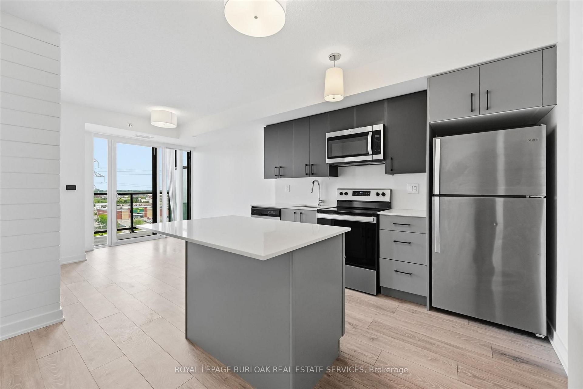 Photo 5 of Unit B810, 3200 Dakota Common, Burlington, Alton — HOMEH