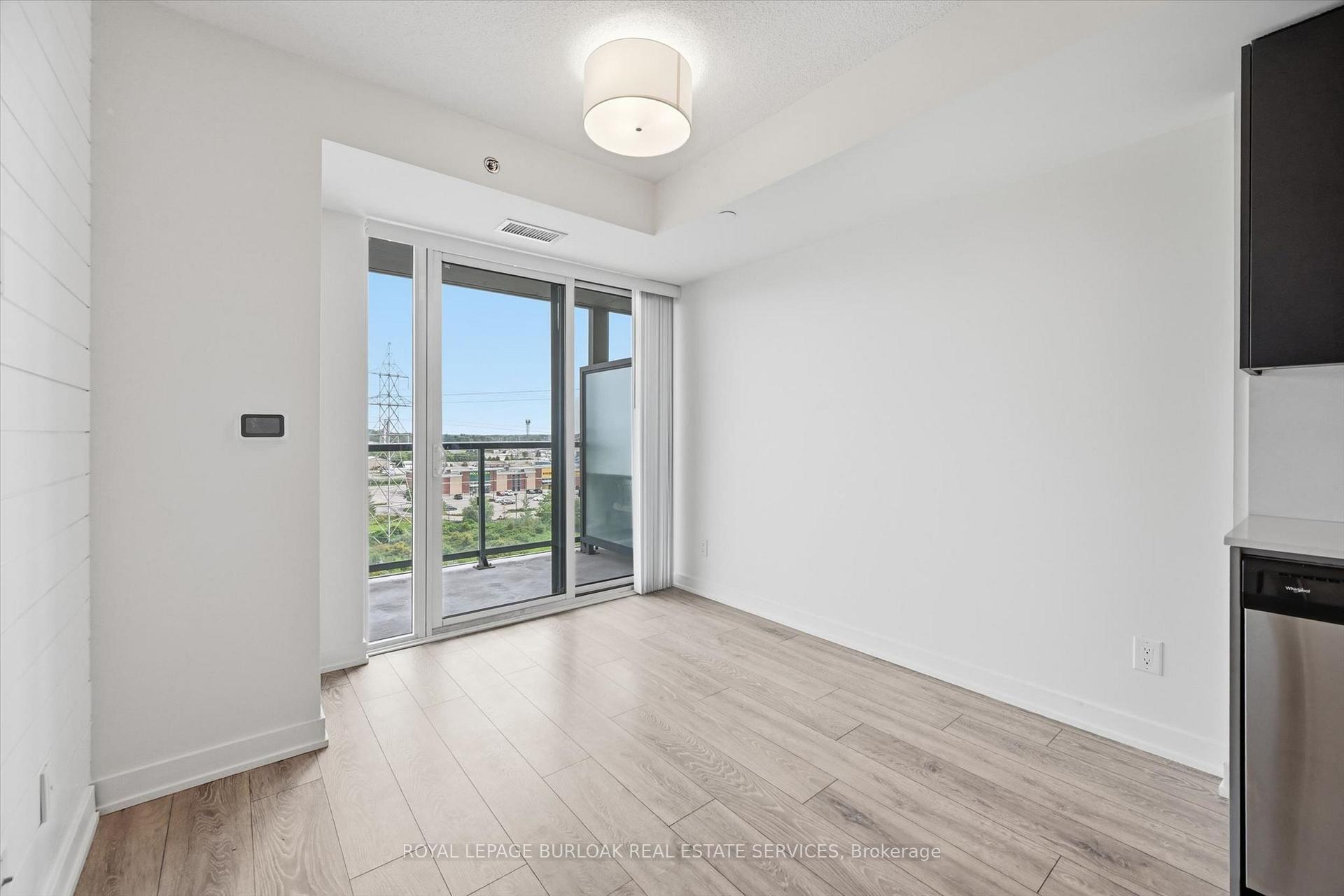 Photo 11 of Unit B810, 3200 Dakota Common, Burlington, Alton — HOMEH