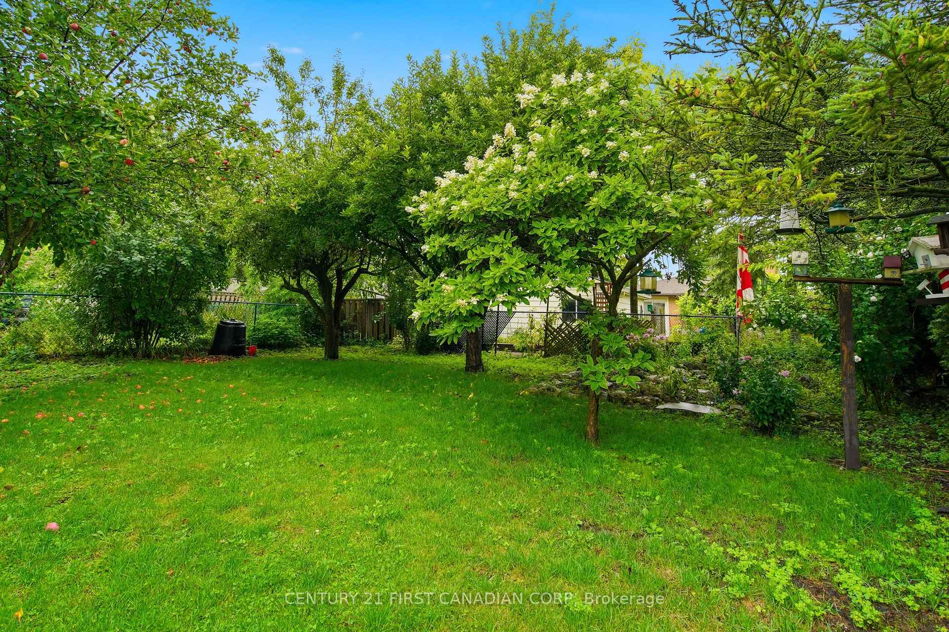 Photo 37 of 99 Muriel Crescent, London, South X — HOMEH