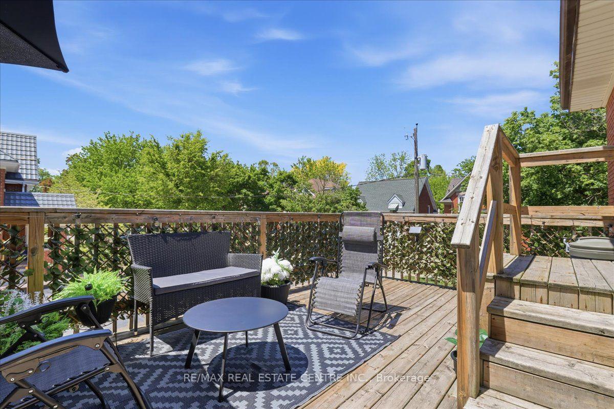 Photo 15 of 744 Queen Street S, Kitchener, Victoria Park — HOMEH