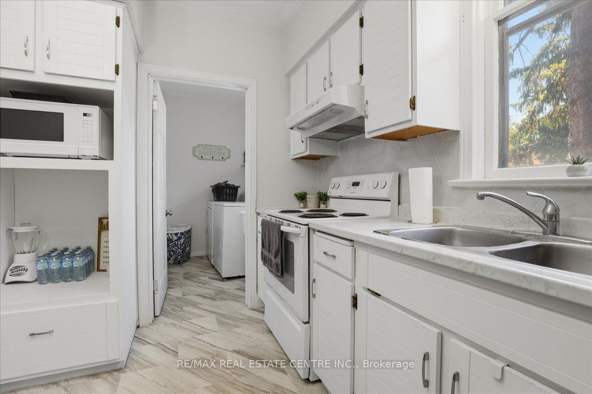 Photo 18 of 744 Queen Street S, Kitchener, Victoria Park — HOMEH