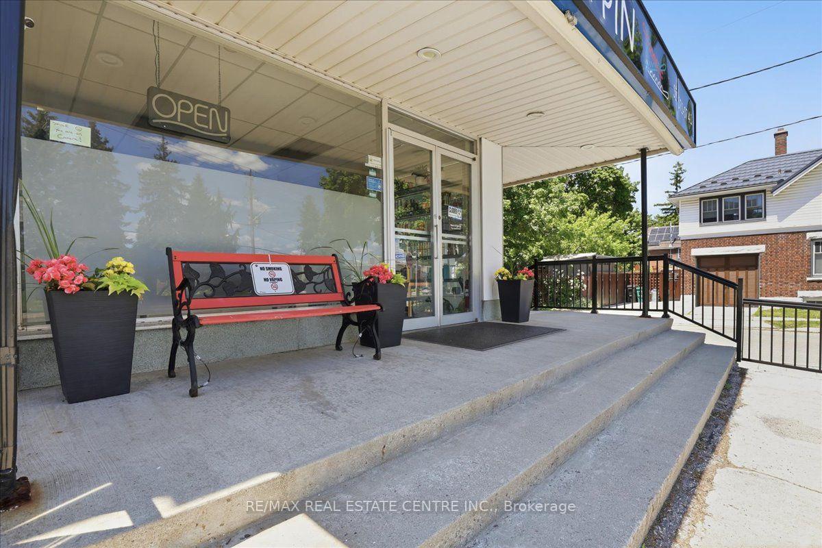 Photo 22 of 744 Queen Street S, Kitchener, Victoria Park — HOMEH