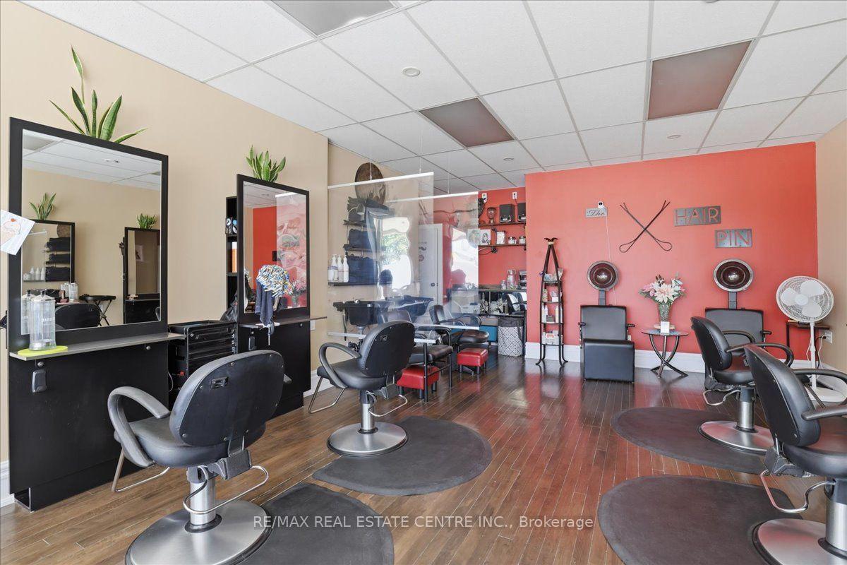 Photo 23 of 744 Queen Street S, Kitchener, Victoria Park — HOMEH