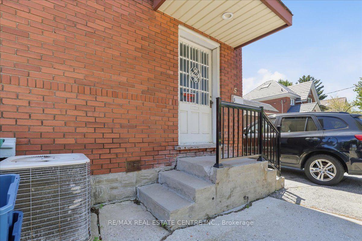 Photo 27 of 744 Queen Street S, Kitchener, Victoria Park — HOMEH