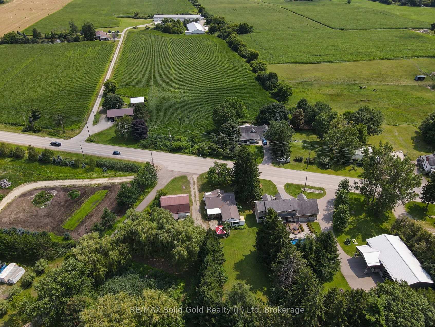 Photo 12 of 1310 Snyders Road E, Wilmot — HOMEH