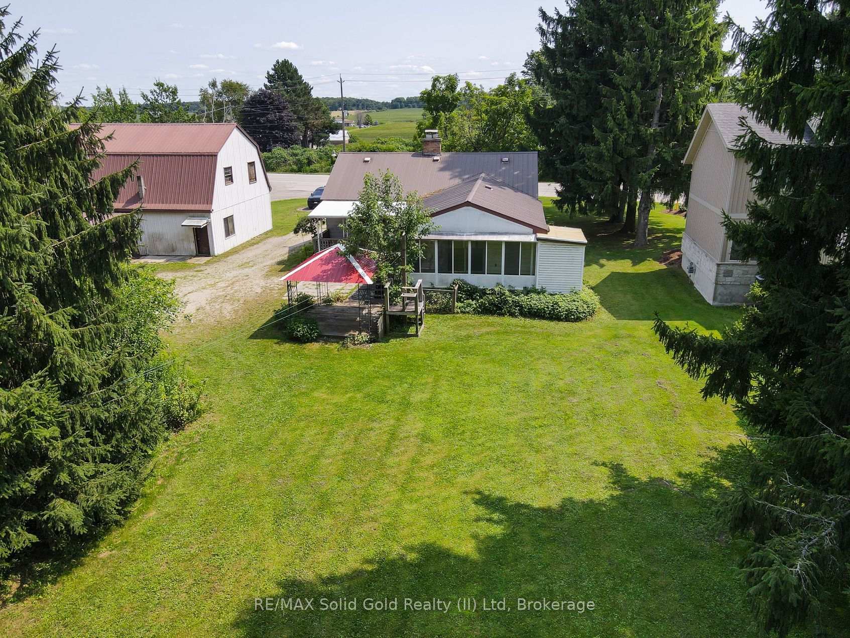 Photo 14 of 1310 Snyders Road E, Wilmot — HOMEH