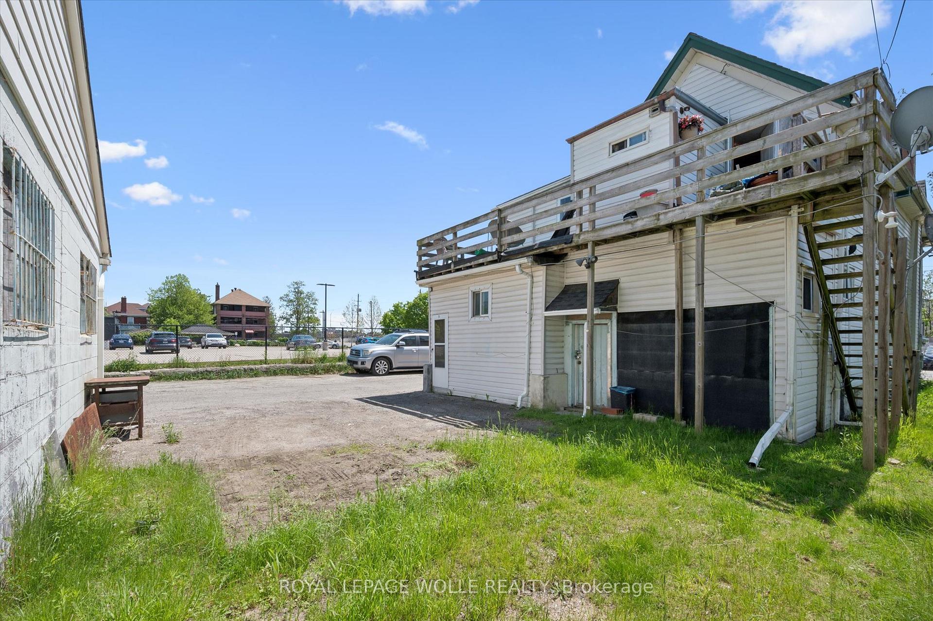 Photo 8 of 202 Breithaupt Street, Kitchener, Civic Centre — HOMEH
