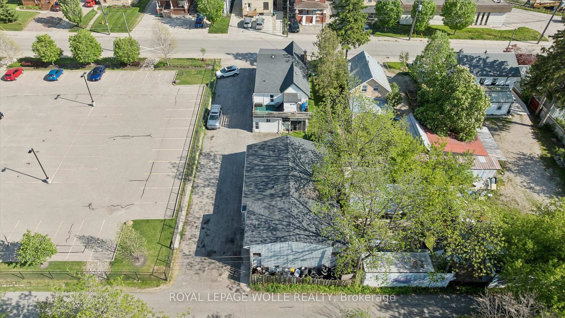 Photo 14 of 202 Breithaupt Street, Kitchener, Civic Centre — HOMEH