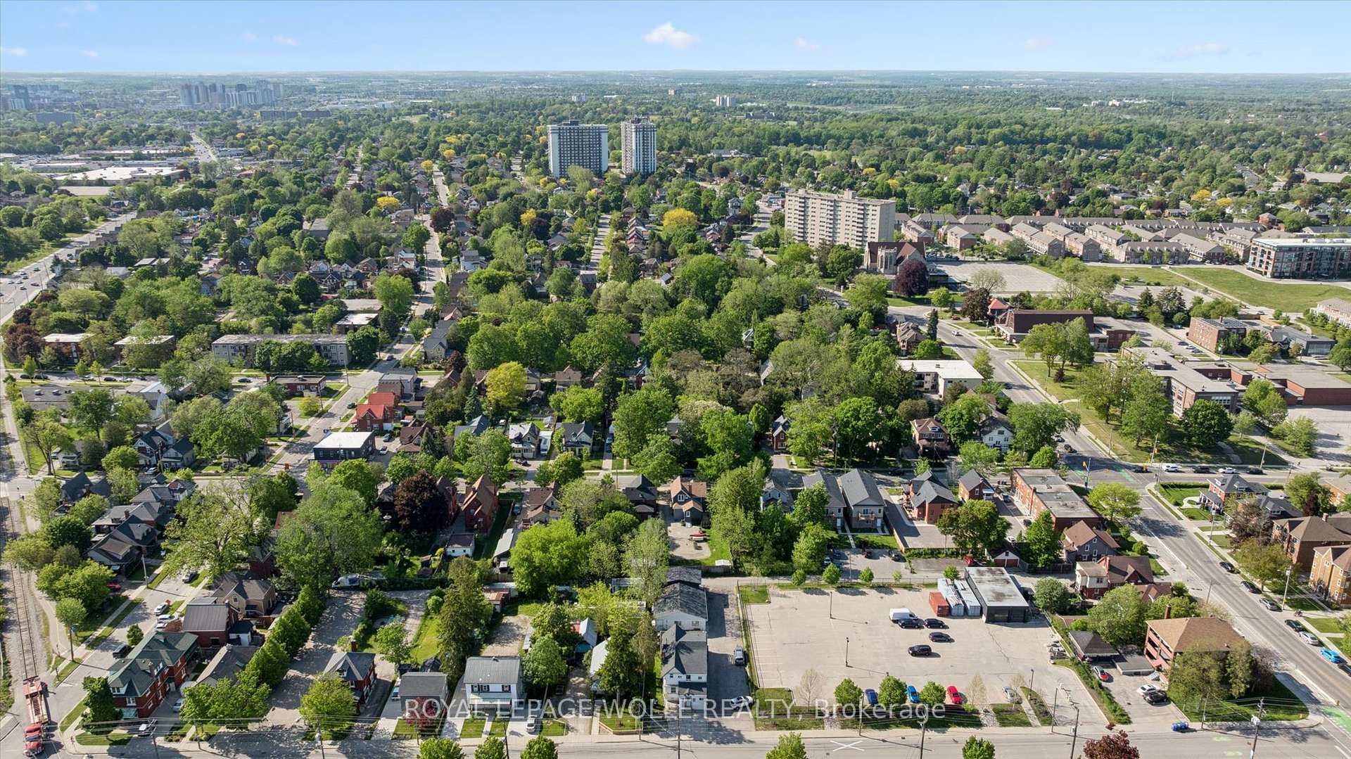 Photo 20 of 202 Breithaupt Street, Kitchener, Civic Centre — HOMEH