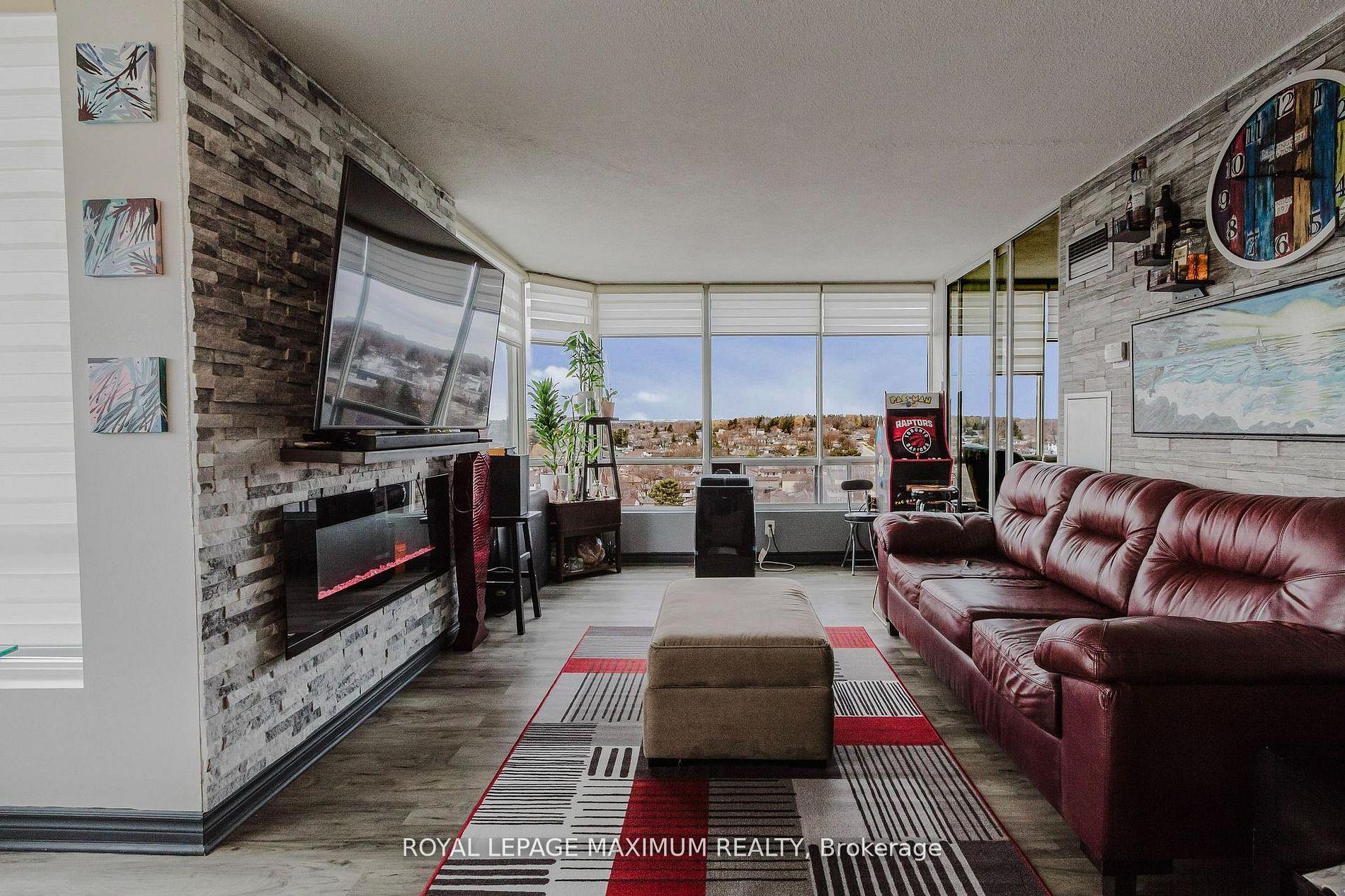 Photo 11 of Unit 1101, 26 Hanover Road, Brampton, Queen Street Corridor — HOMEH
