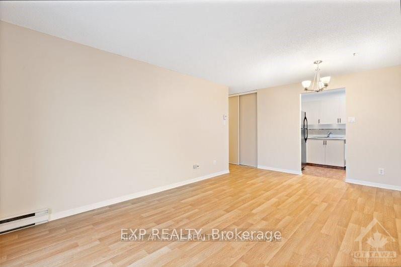 Photo 13 of Unit 410, 1440 Heron Road, Ottawa, Heron Gate — HOMEH