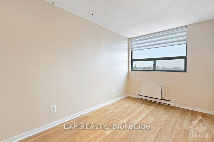 Photo 14 of Unit 410, 1440 Heron Road, Ottawa, Heron Gate — HOMEH