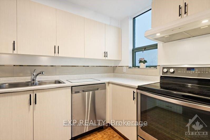 Photo 19 of Unit 410, 1440 Heron Road, Ottawa, Heron Gate — HOMEH