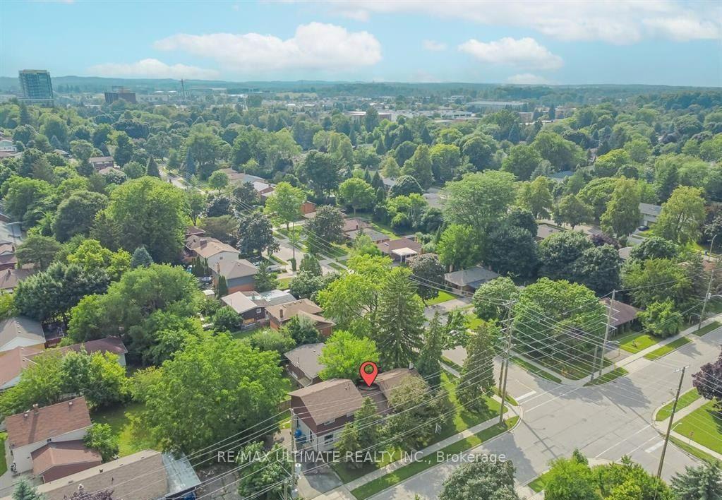 Photo 3 of 367 Holly Street N, Waterloo, Beechwood/University — HOMEH