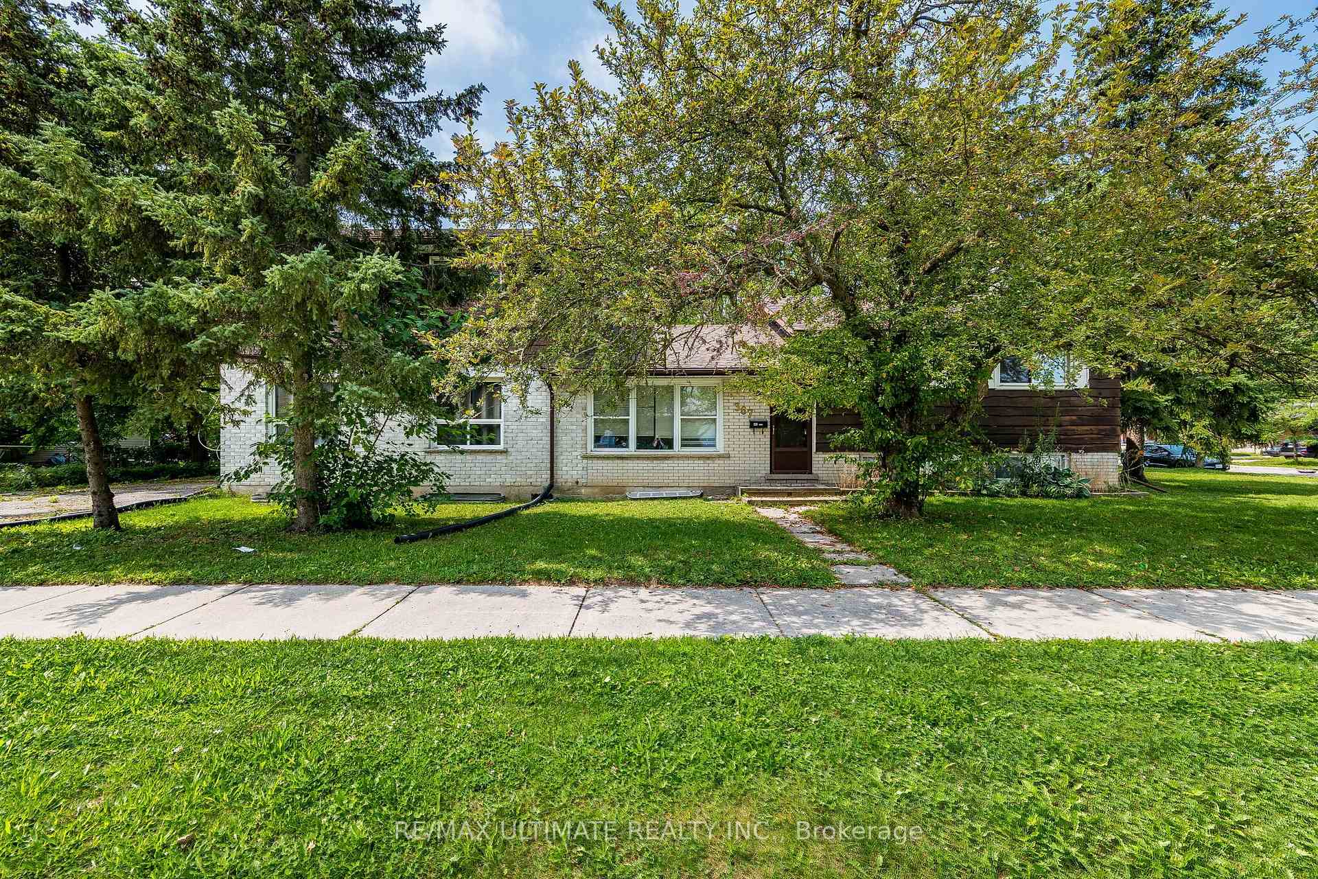Photo 8 of 367 Holly Street N, Waterloo, Beechwood/University — HOMEH