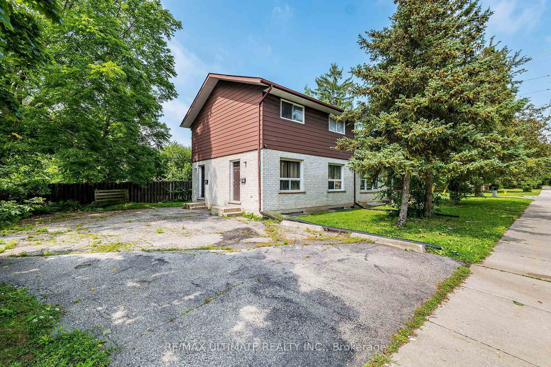Photo 10 of 367 Holly Street N, Waterloo, Beechwood/University — HOMEH