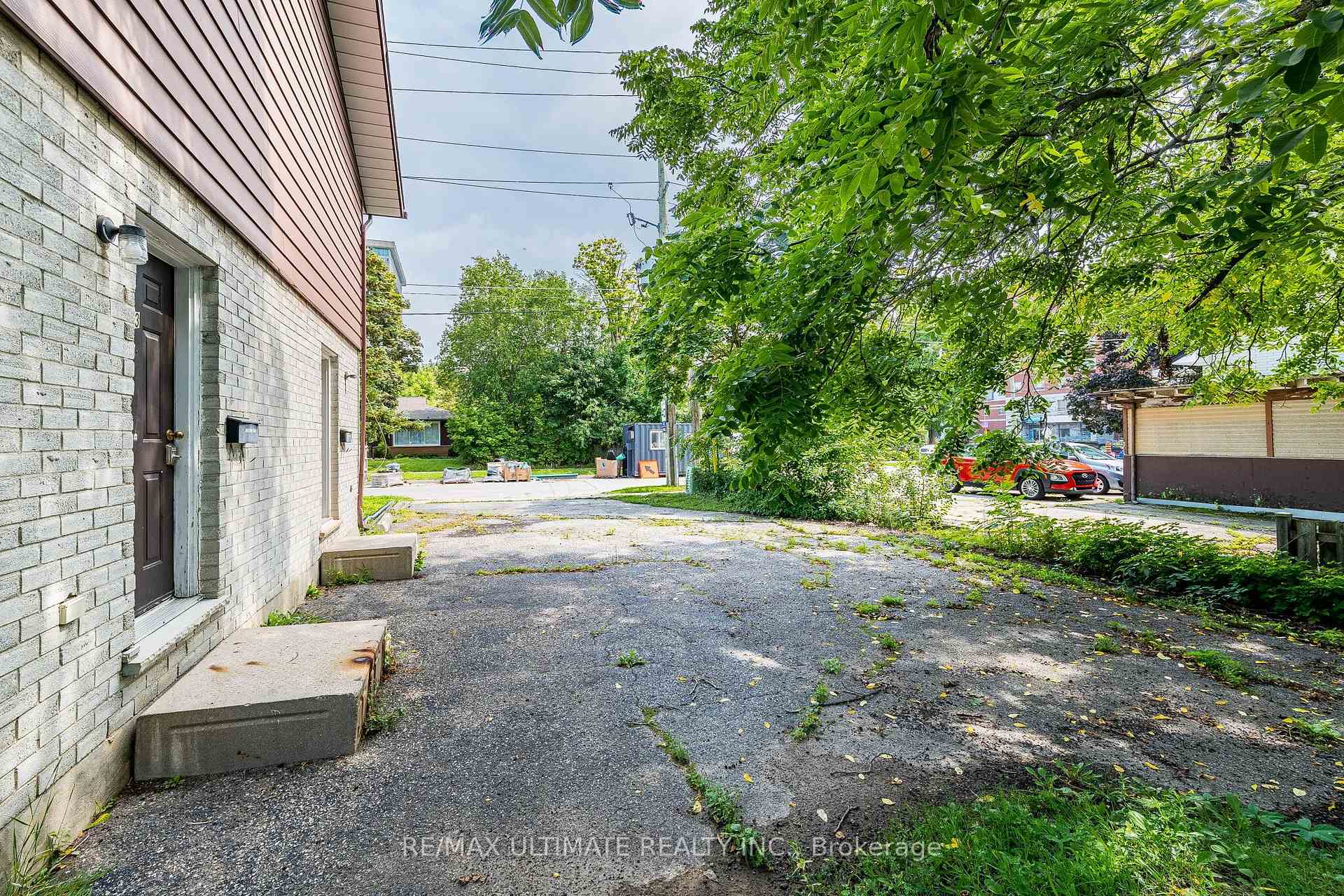 Photo 12 of 367 Holly Street N, Waterloo, Beechwood/University — HOMEH