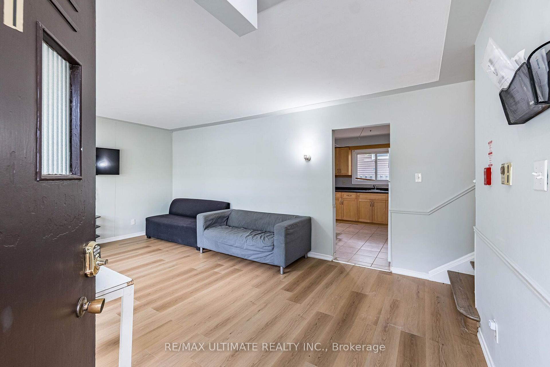 Photo 37 of 367 Holly Street N, Waterloo, Beechwood/University — HOMEH