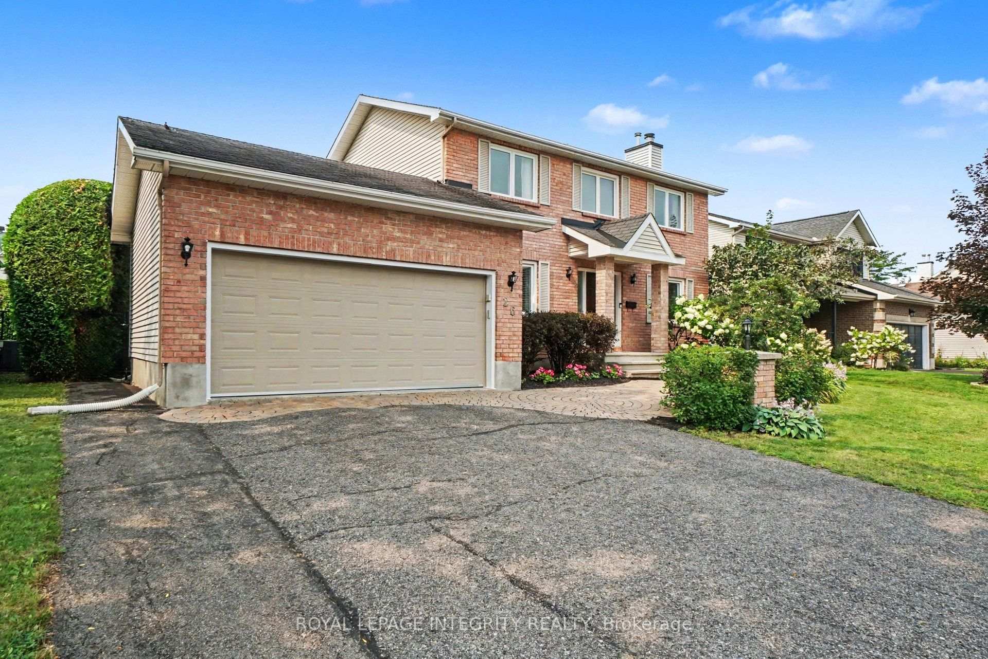 Photo 2 of 26 Randall James Drive, Ottawa, Stittsville (Central) — HOMEH