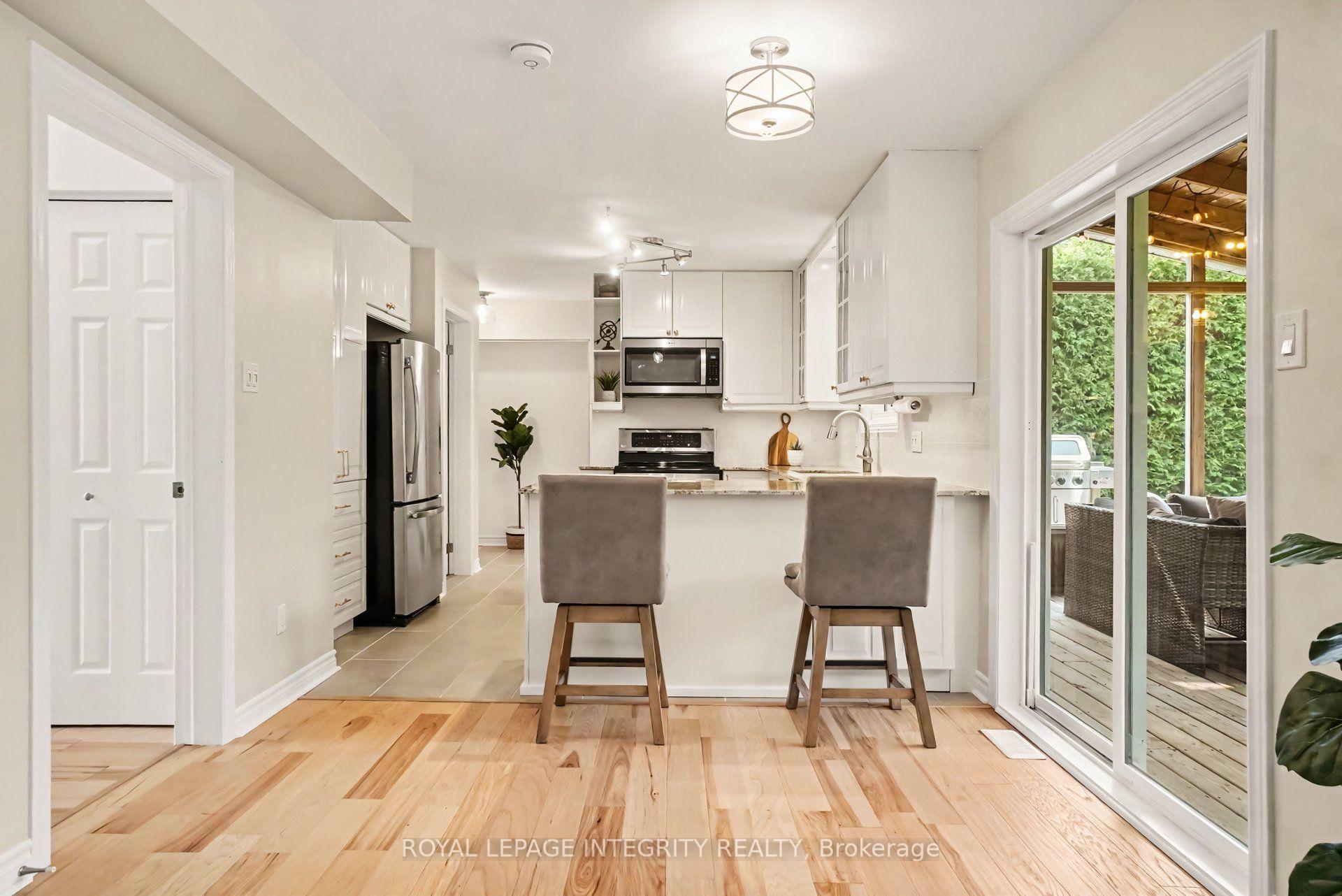 Photo 11 of 26 Randall James Drive, Ottawa, Stittsville (Central) — HOMEH