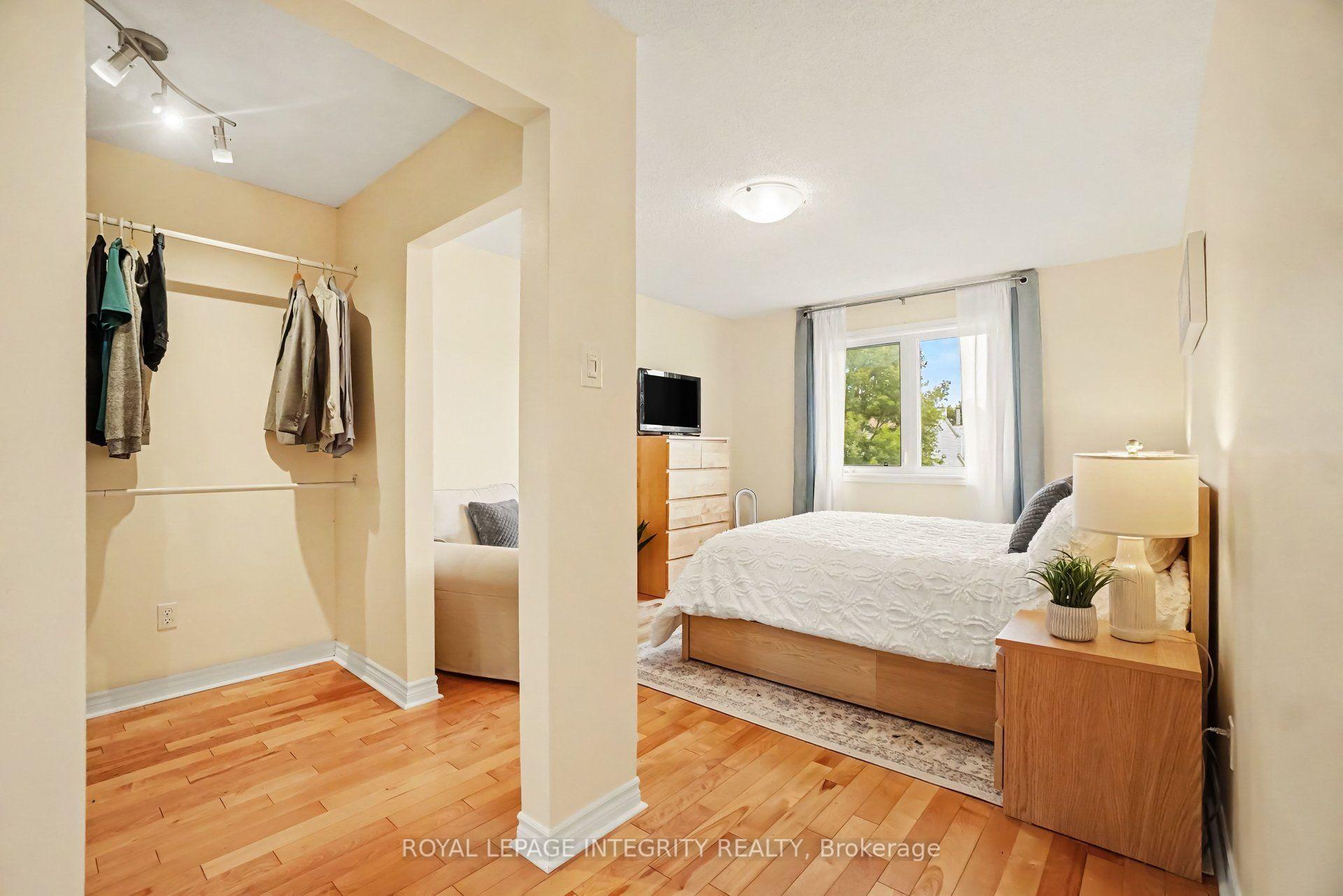 Photo 16 of 26 Randall James Drive, Ottawa, Stittsville (Central) — HOMEH