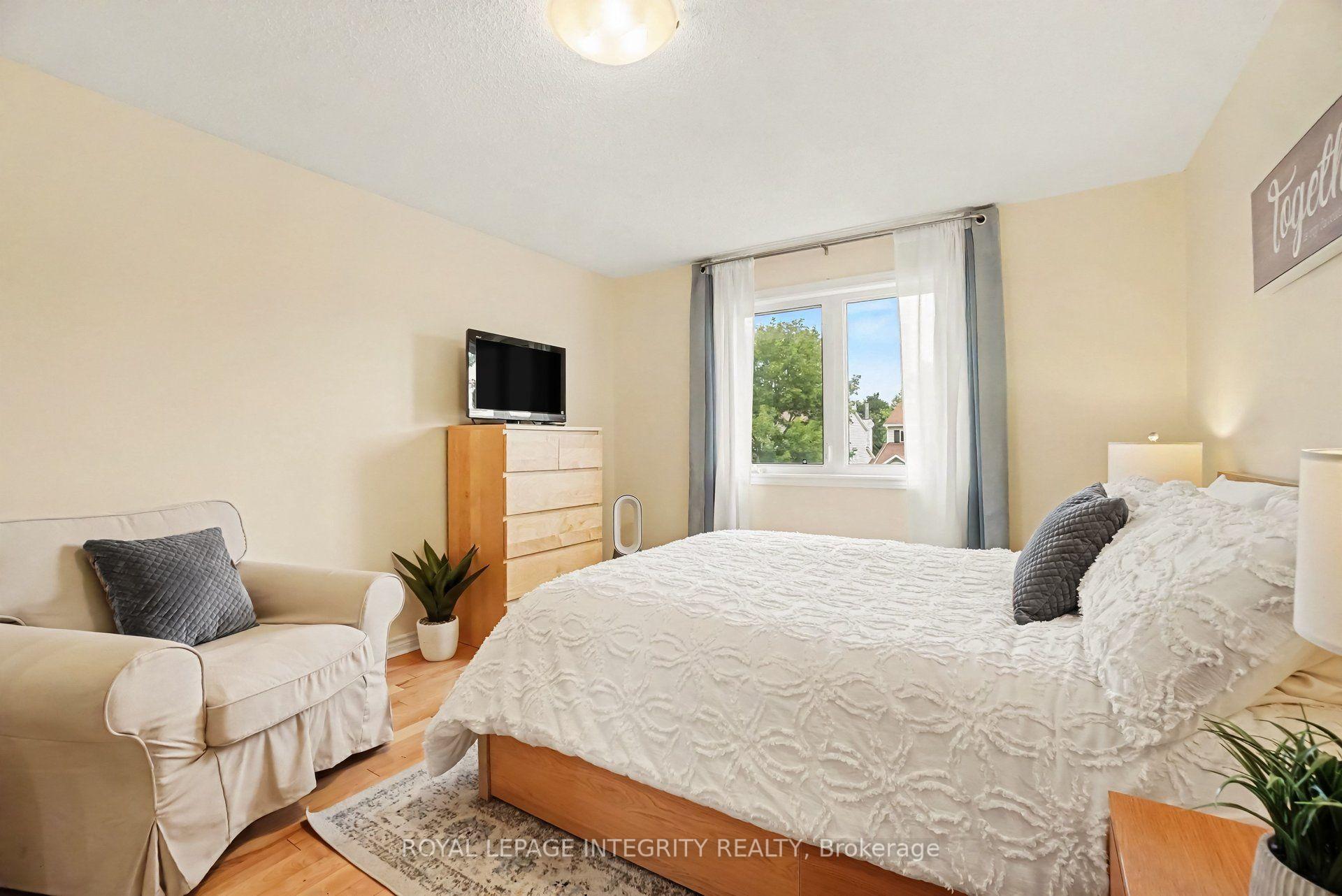 Photo 17 of 26 Randall James Drive, Ottawa, Stittsville (Central) — HOMEH